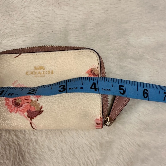 Coach Floral Credit Card Wallet - Cream and Pink - Picture 6 of 7